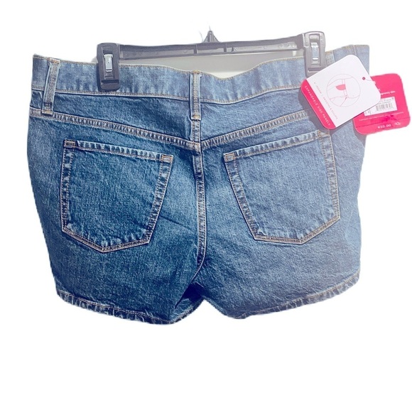 Under Belly Maternity Jean Shorts - Isabel Maternity by Ingrid & Isabel Dark M - Picture 7 of 12